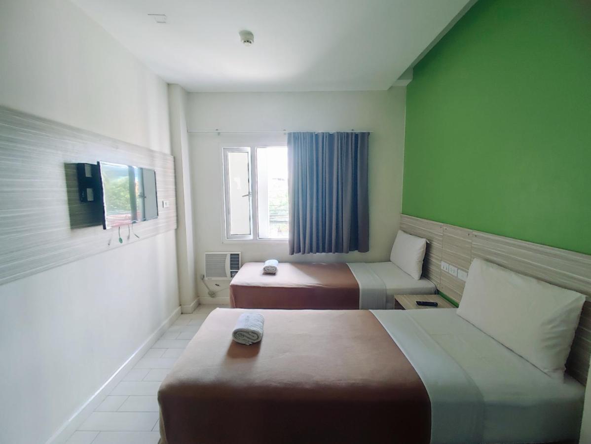 Westpoint Hotel سيبو المظهر الخارجي الصورة