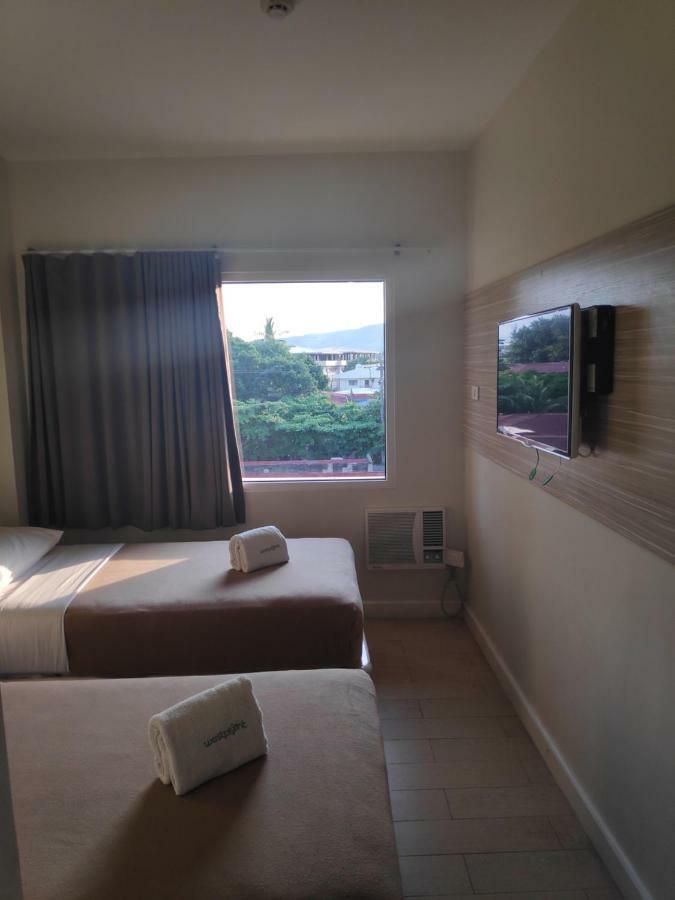 Westpoint Hotel سيبو المظهر الخارجي الصورة